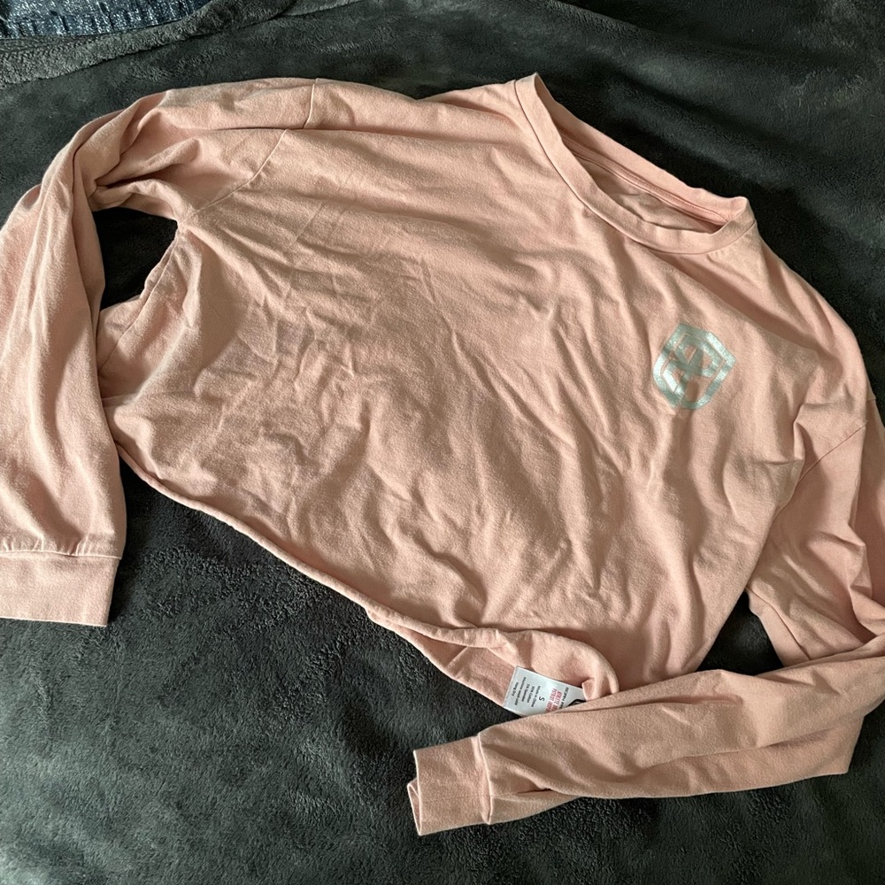 Born primitive crop top